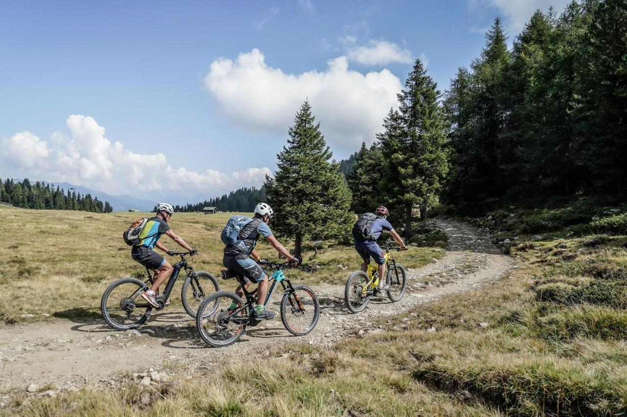 Landhotel Gasthof Zum Loewen Rodengo Buitenkant foto